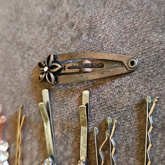 Vintage Assorted Rhinestone Floral Bobby Pin Hair Slides - Picture 6 of 6